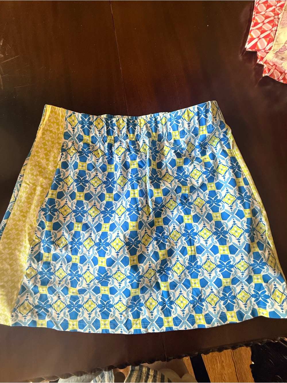J.McLaughlin Lime Green Blue Skort. Stretch material. EUC Side zip pockets. M - Picture 9 of 11
